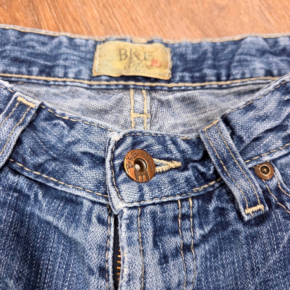 BKE Denim Shorts Womens 28 Blue Medium Wash Low Rise Embroidered - Picture 2 of 4